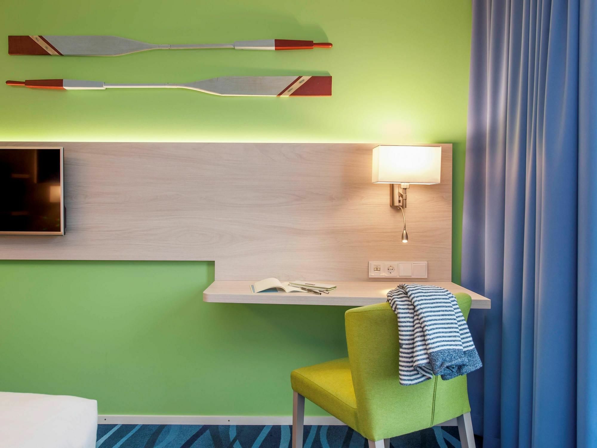 Hotel Ibis Styles Costanza Esterno foto